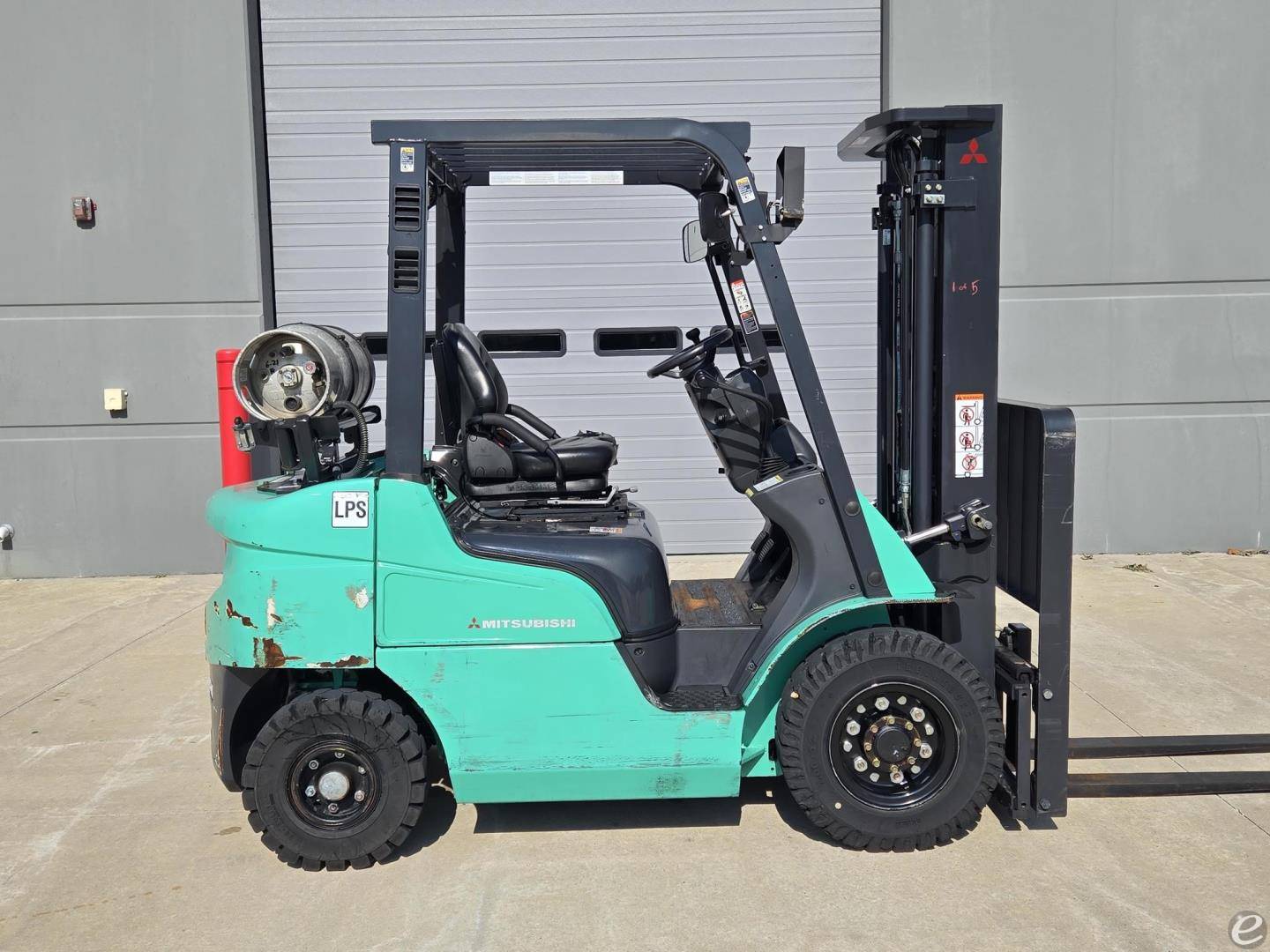2020 Mitsubishi FG25N