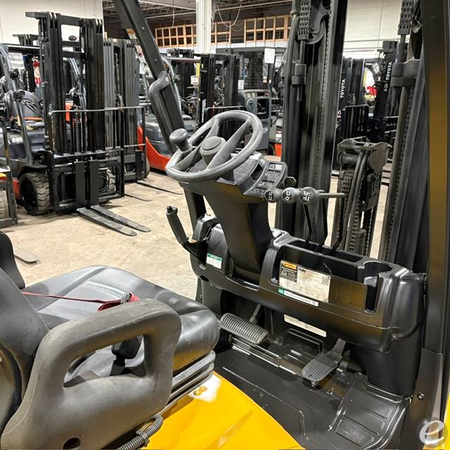 2021 Yale GLC070VX