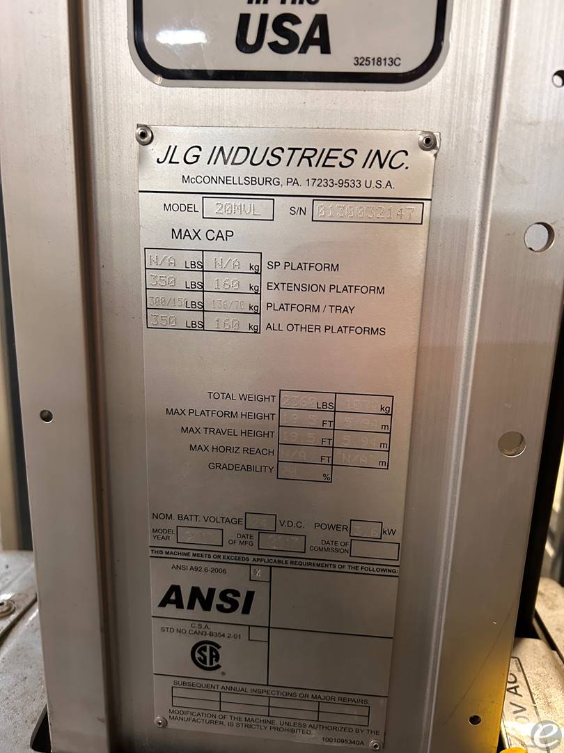 2017 JLG 20MVL