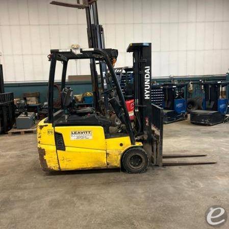 2017 Hyundai 20BT-9