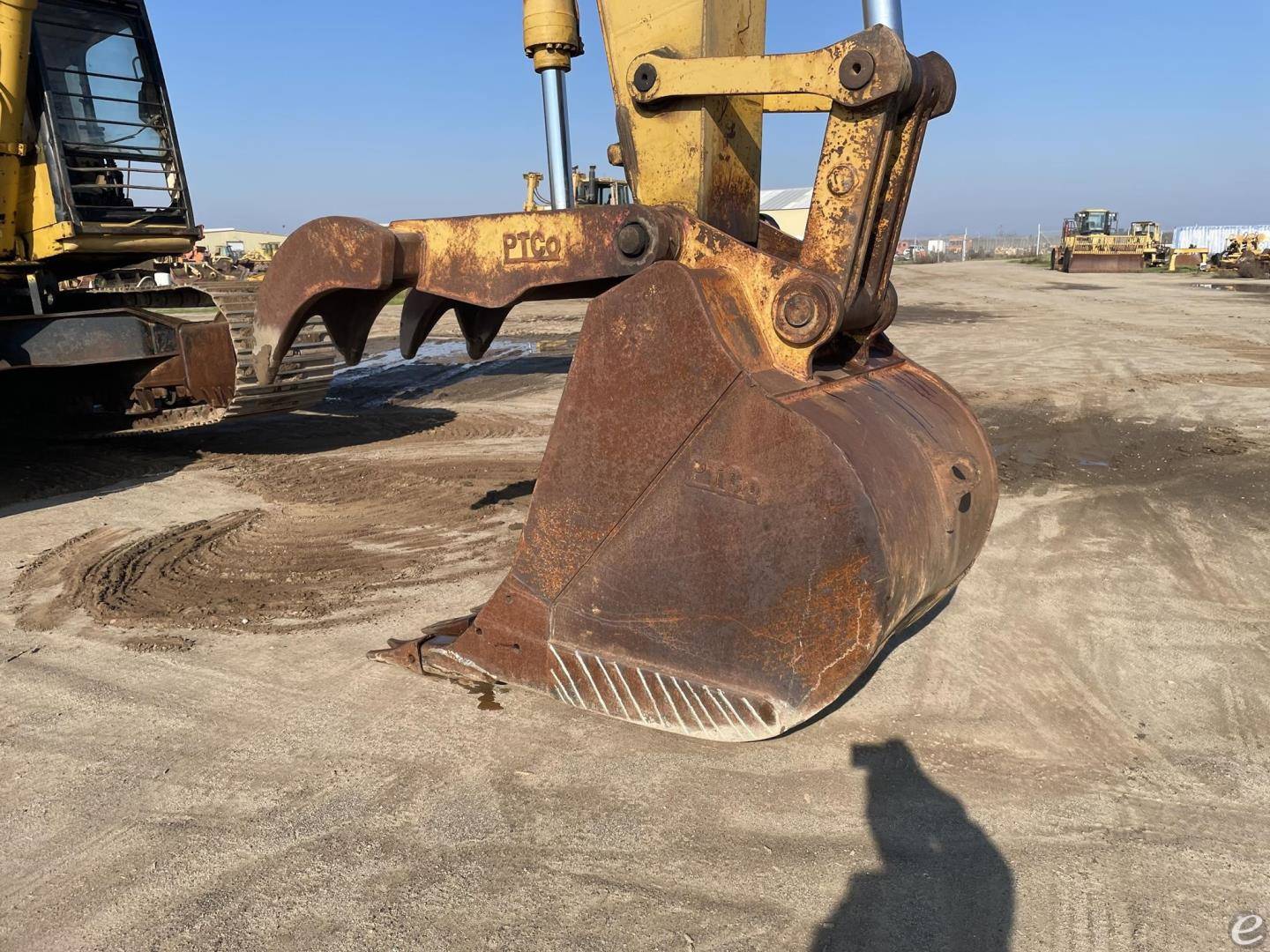 1992 Cat 330L