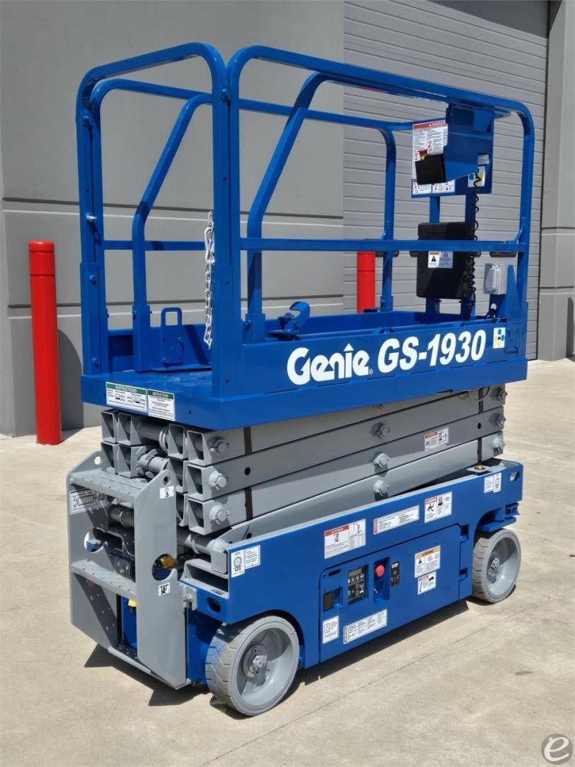 2017 Genie GS1930 Electric Scissor Lift - 123Forklift