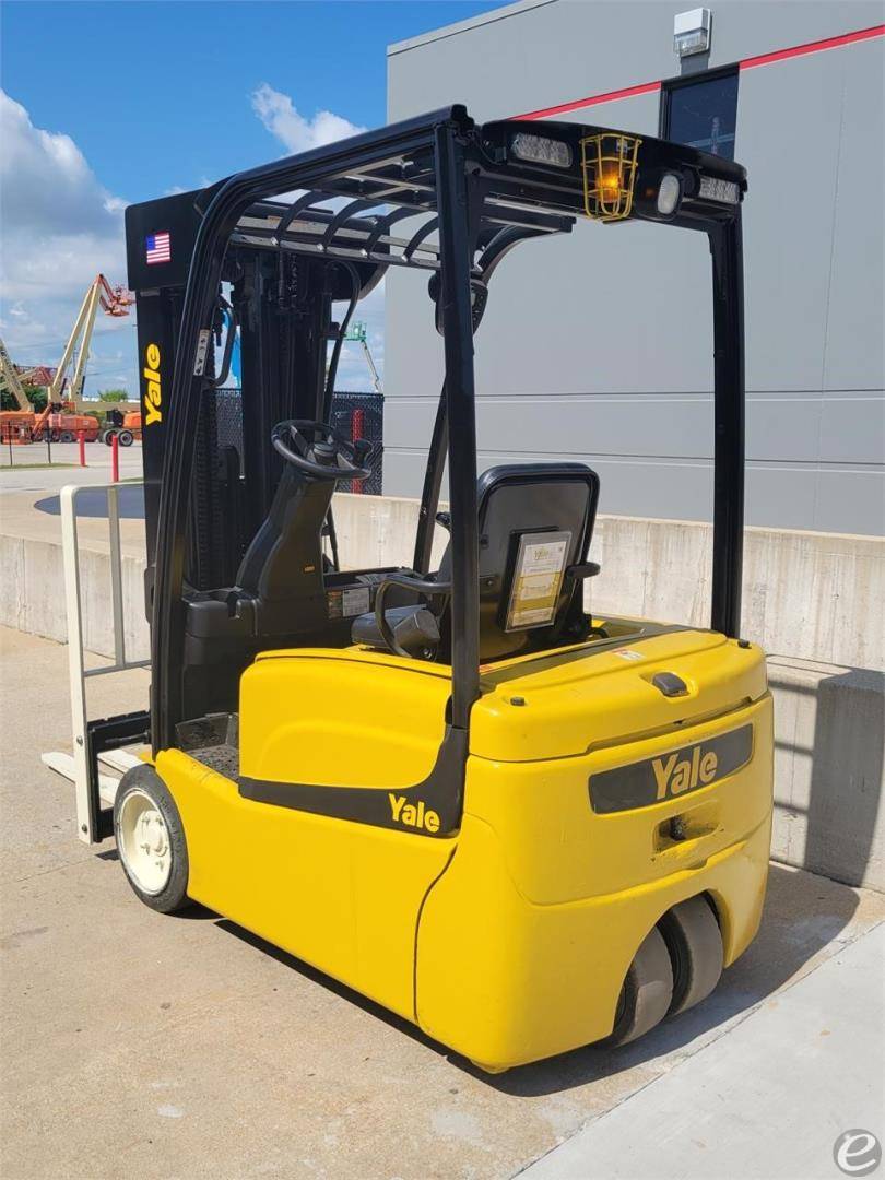 2016 Yale ERP040VT Electric Forklift - 123Forklift