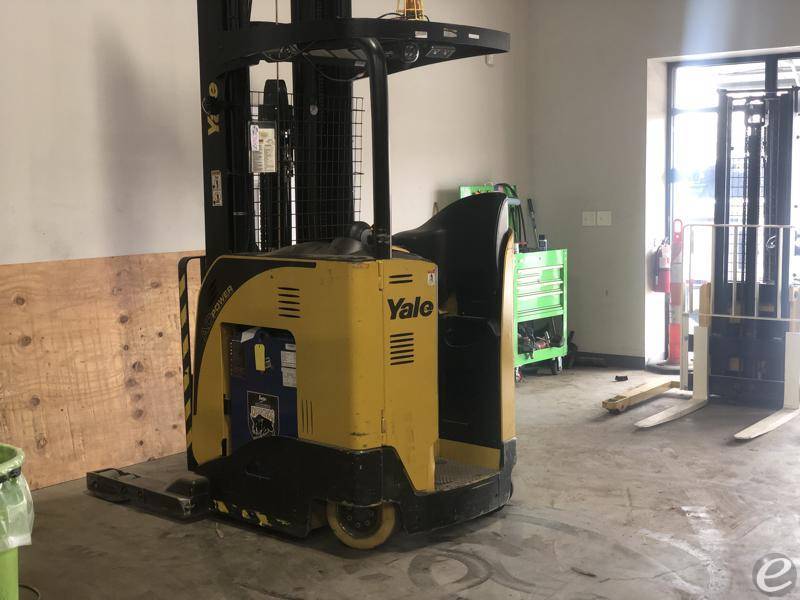 2014 Yale NR045EB