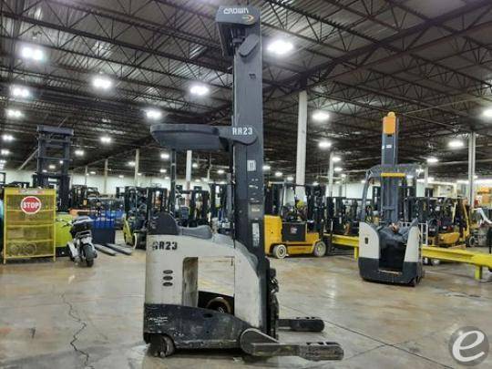 2009 Crown RR5225-45 Electric Reach...