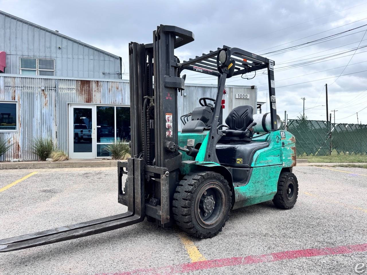 2017 Mitsubishi FG30N LP Gas Forkli...
