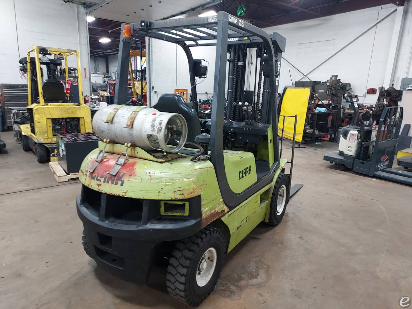 1998 Clark CMP25 LP Gas Forklift - 123Forklift