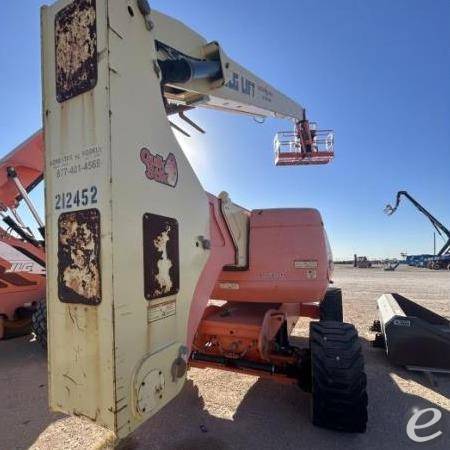2014 JLG 800AJ