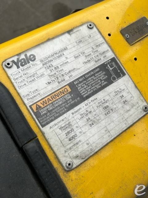 2000 Yale GLC040AFNUAE082