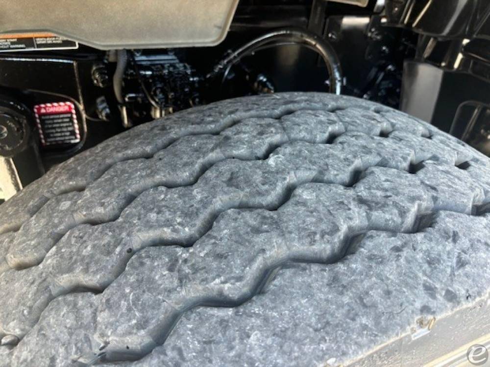 2024 Mack GRANITE 64FR