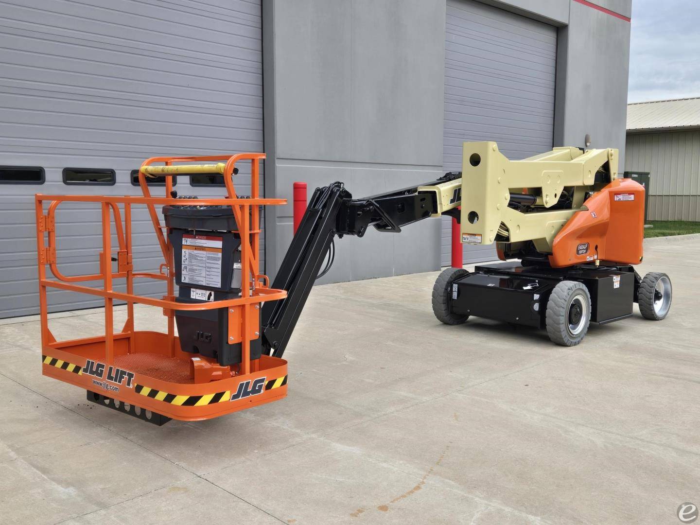 2016 JLG E400AJPN