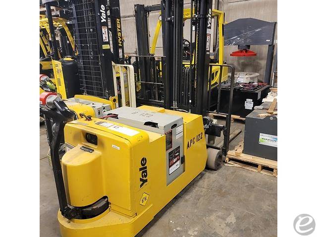 2016 Yale MCW040-E Electric Walkie Counterbalanced Stacker Forklift - 123Forklift