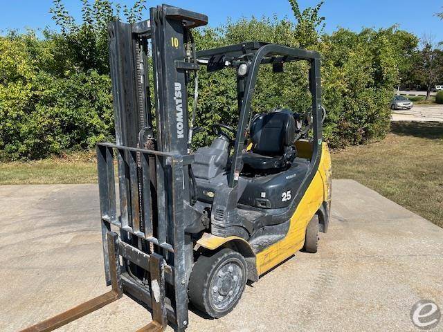 Komatsu FG25ST-16