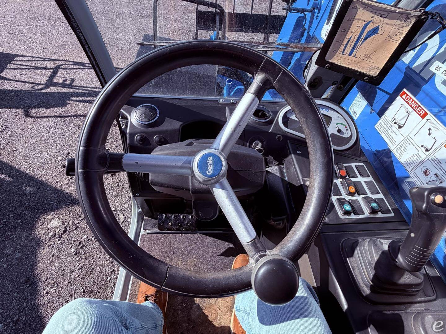 2014 Genie GTH5519