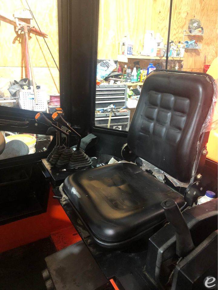 2018 Viper Lift Trucks RT8000