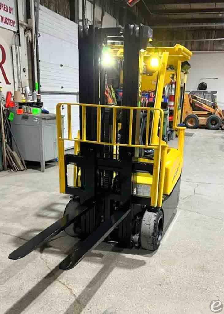 2017 Hyster J30XNT Electric Forklift - 123Forklift