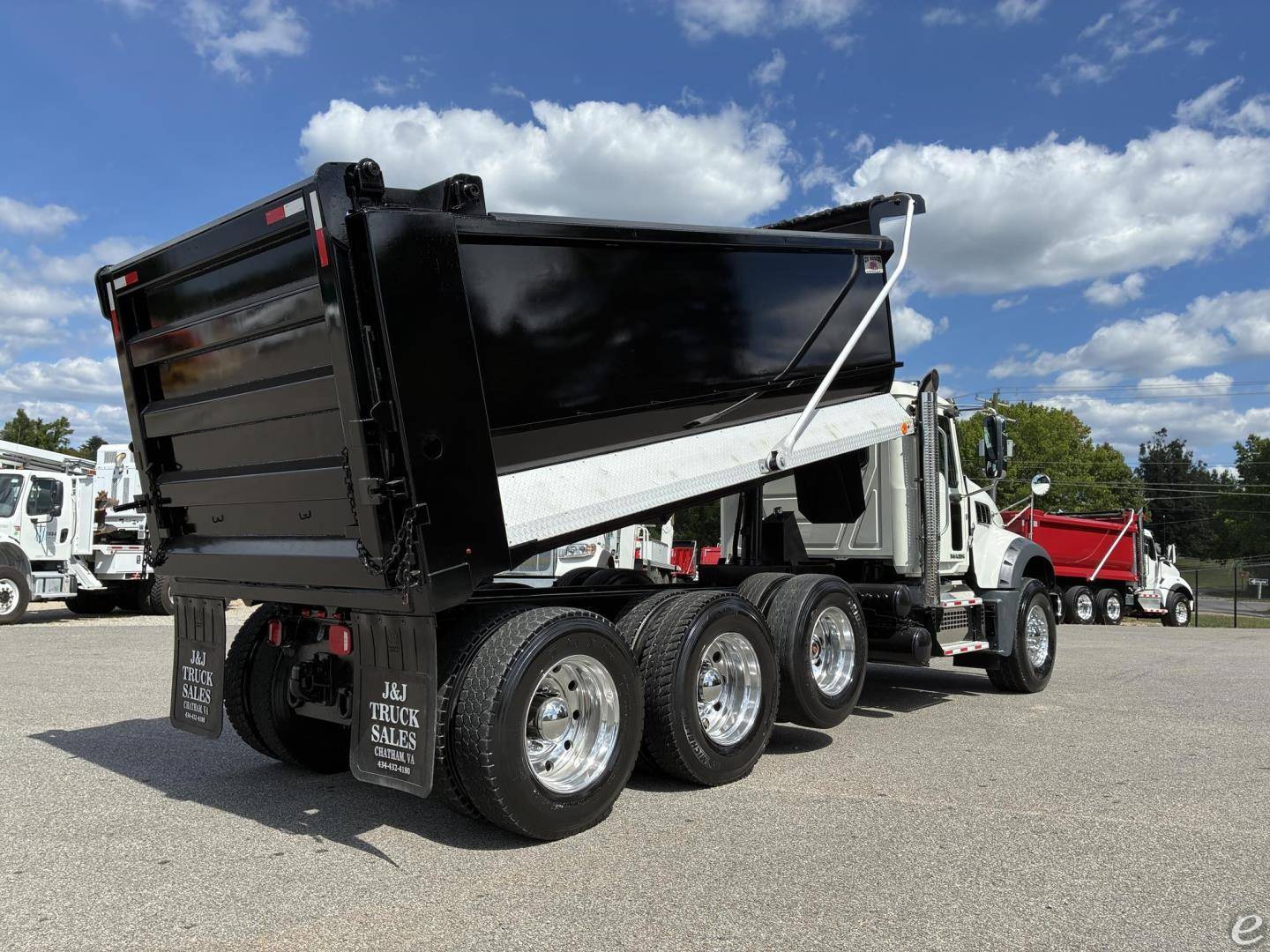 2018 Mack GRANITE GU713