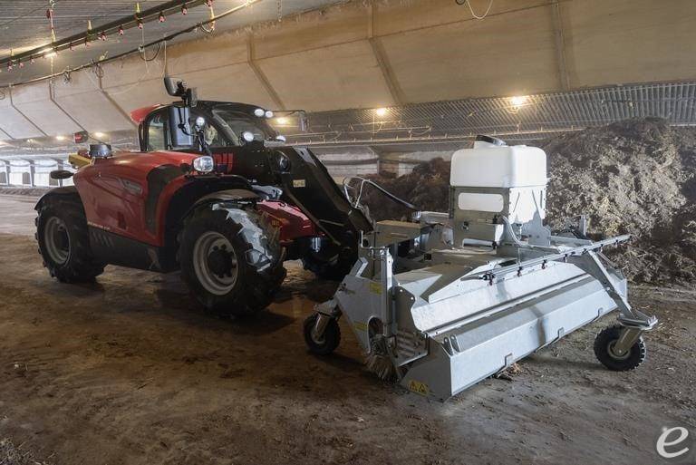 2025 Manitou 2 IN 1 SWEEPER