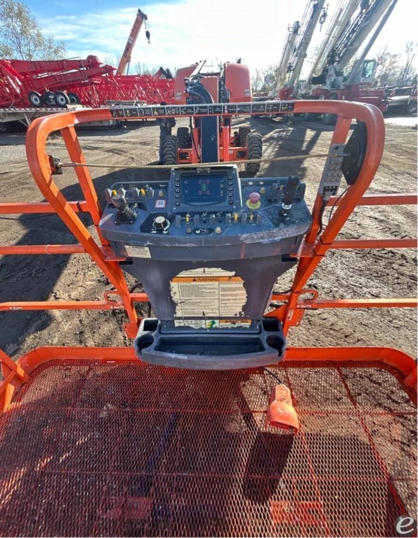2021 JLG 670SJ