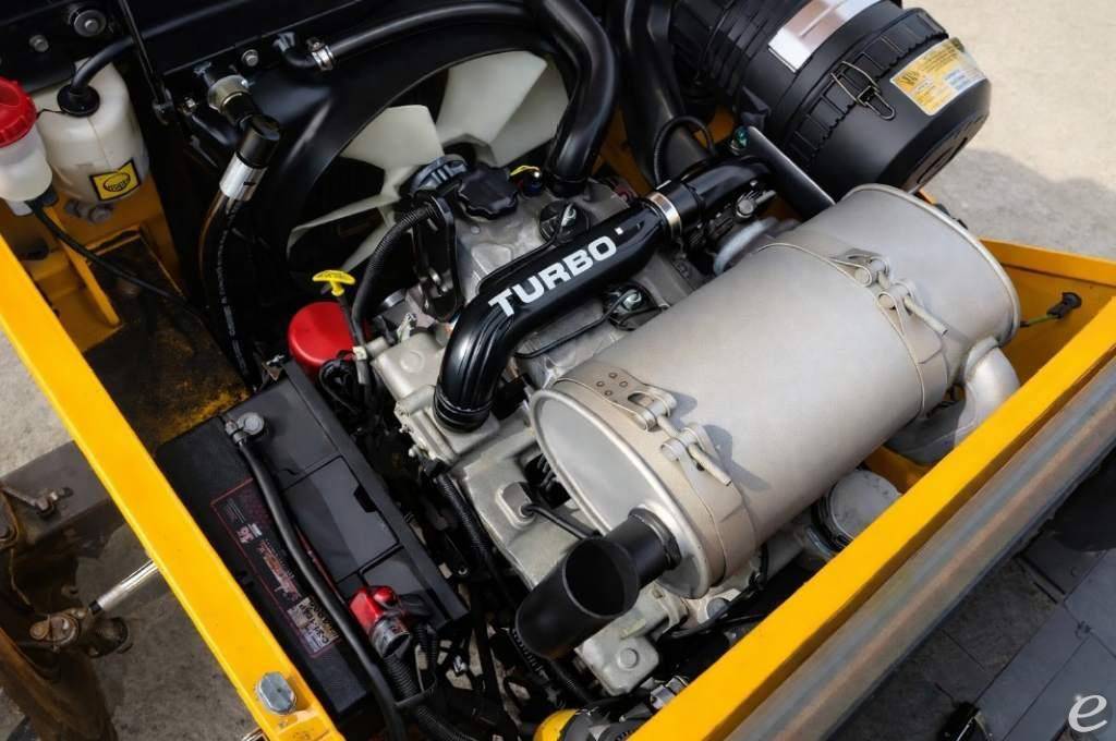 2009 JCB 930