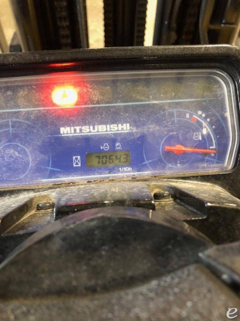 2004 Mitsubishi FGC25N