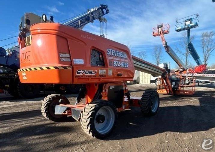 2021 JLG 670SJ