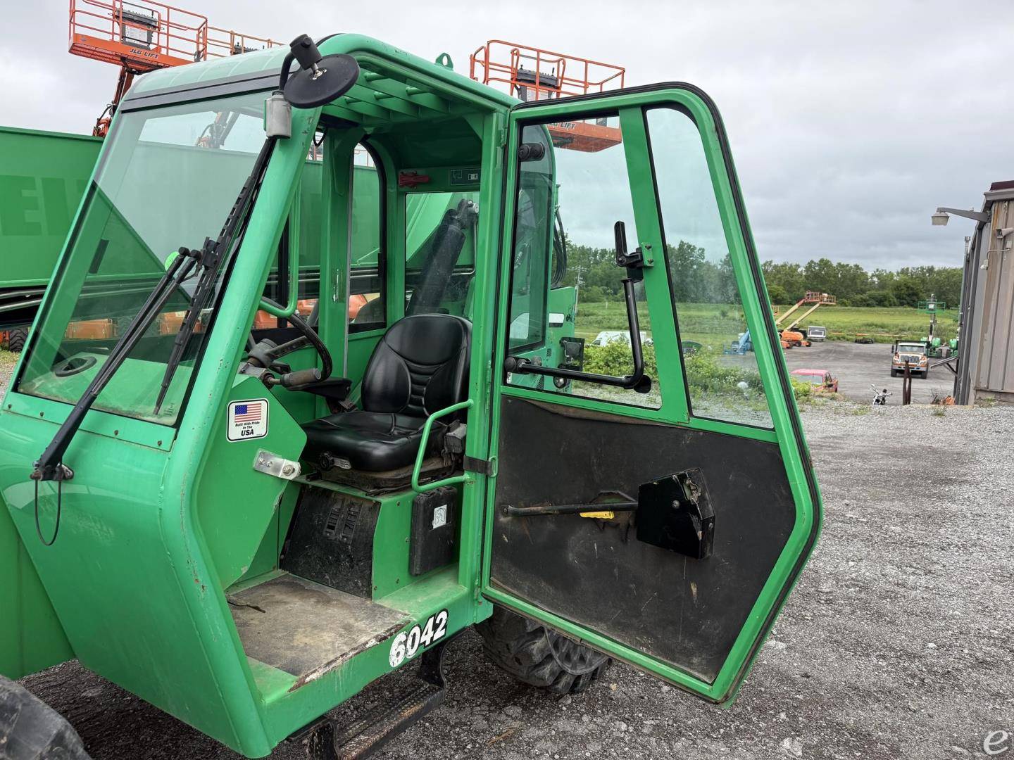 2014 JLG 6042