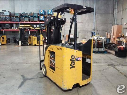 2017 Yale ESC030 Electric Forklift - 123Forklift