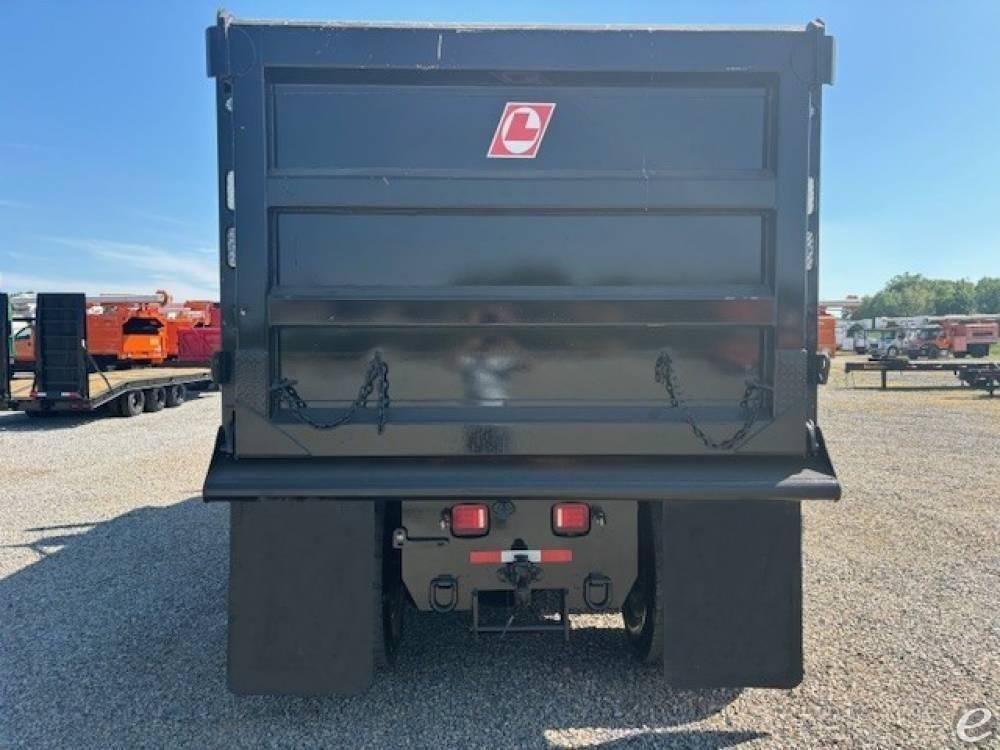 2025 Kenworth T880
