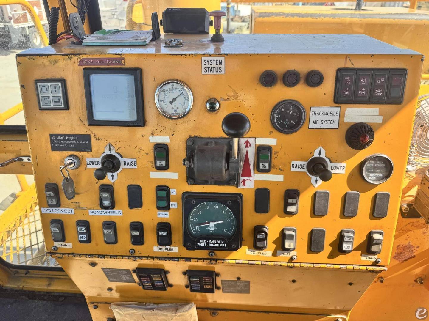 1999 Track Mobile 4650TM