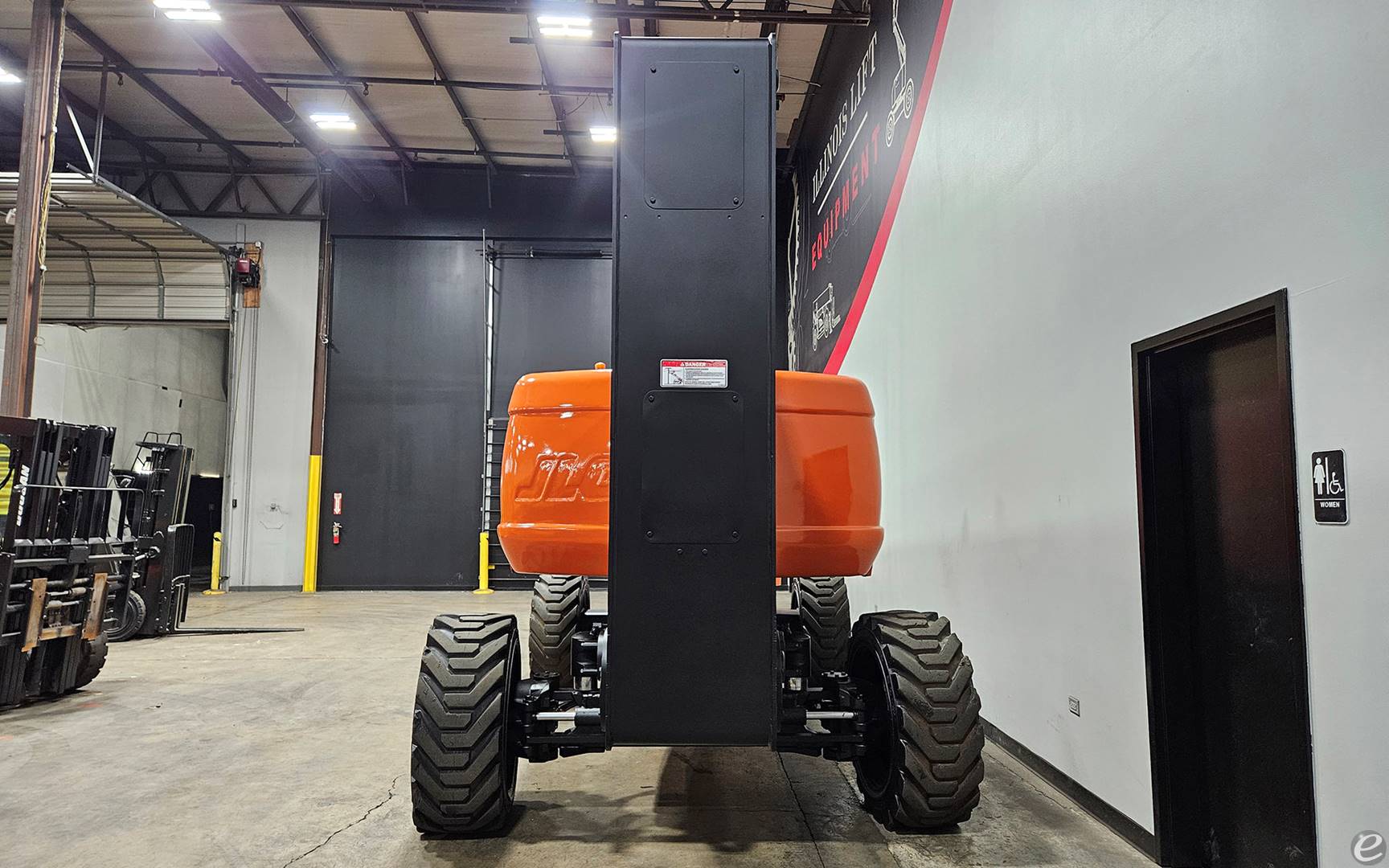 2015 JLG 800AJ