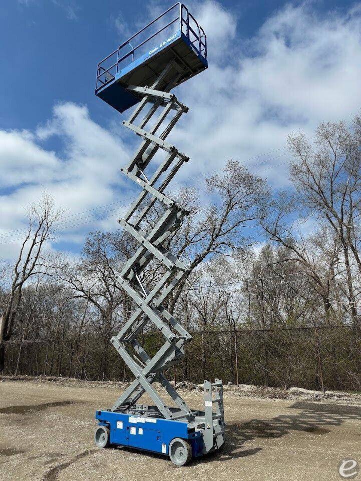 2017 Genie GS4047
