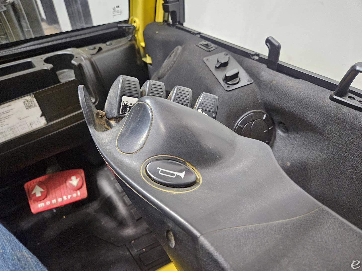 2022 Hyster H90FT