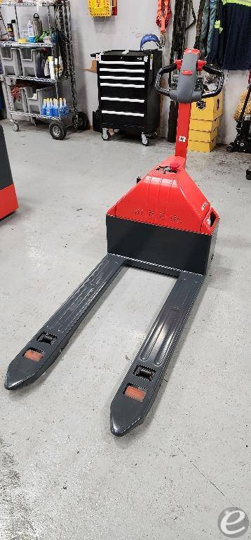 Linde MT15 Electric Pallet Jack