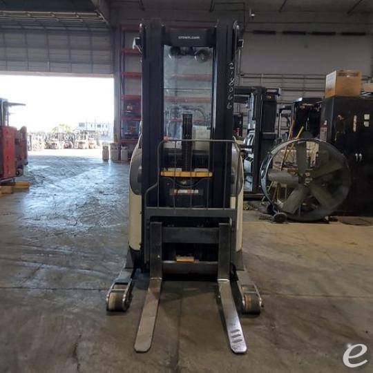 2016 Crown RR5725-45