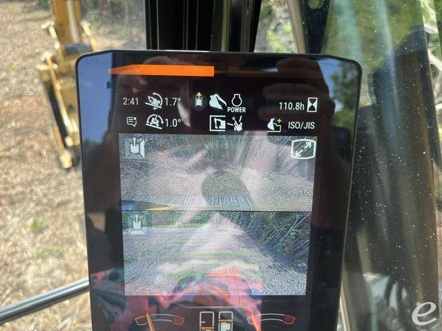 2025 Cat 320