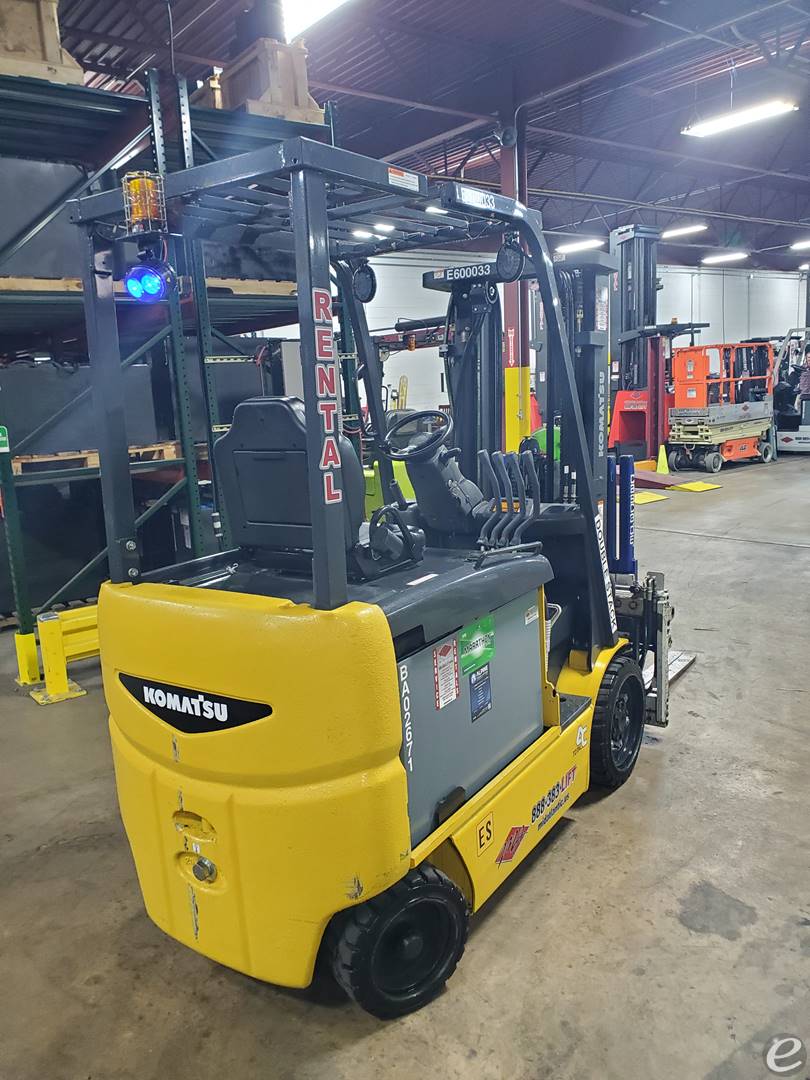 2022 Komatsu FB30SHU-6