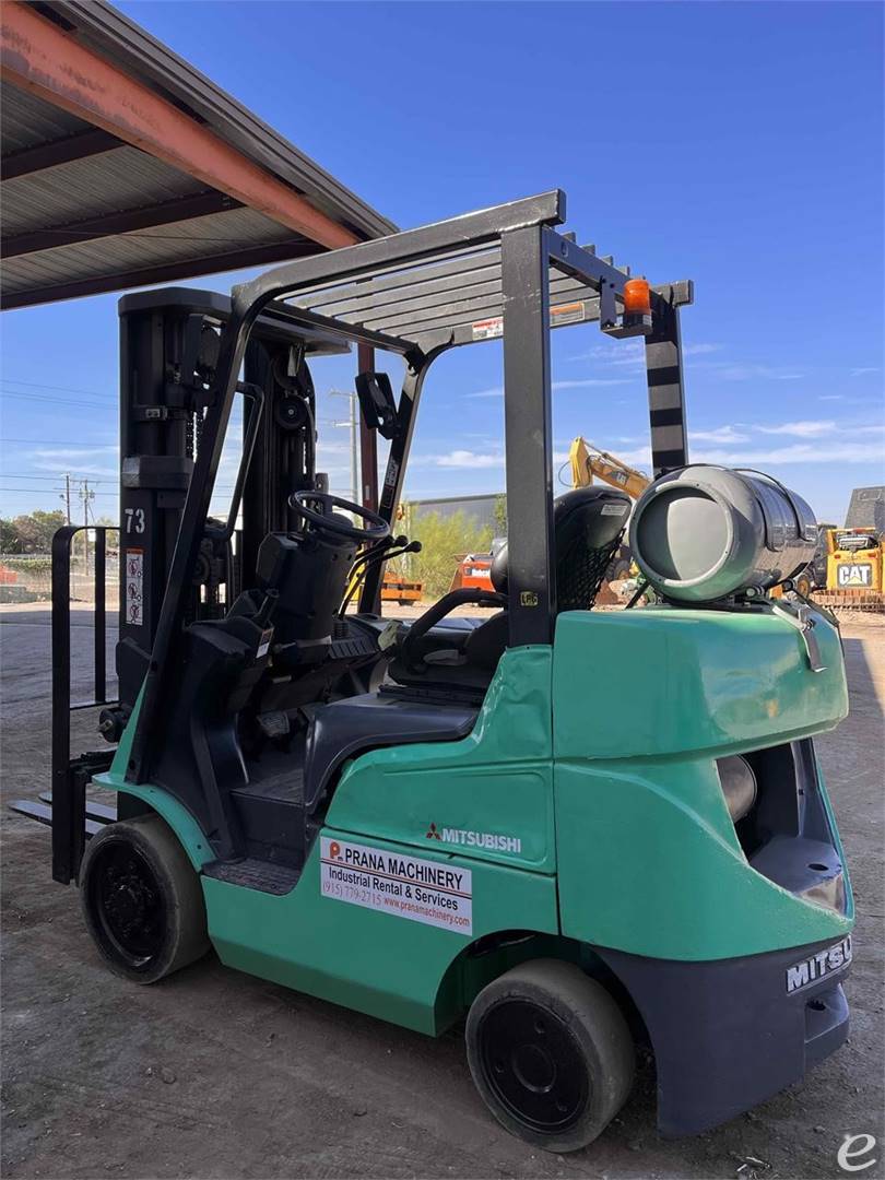 2020 Mitsubishi FGC25N