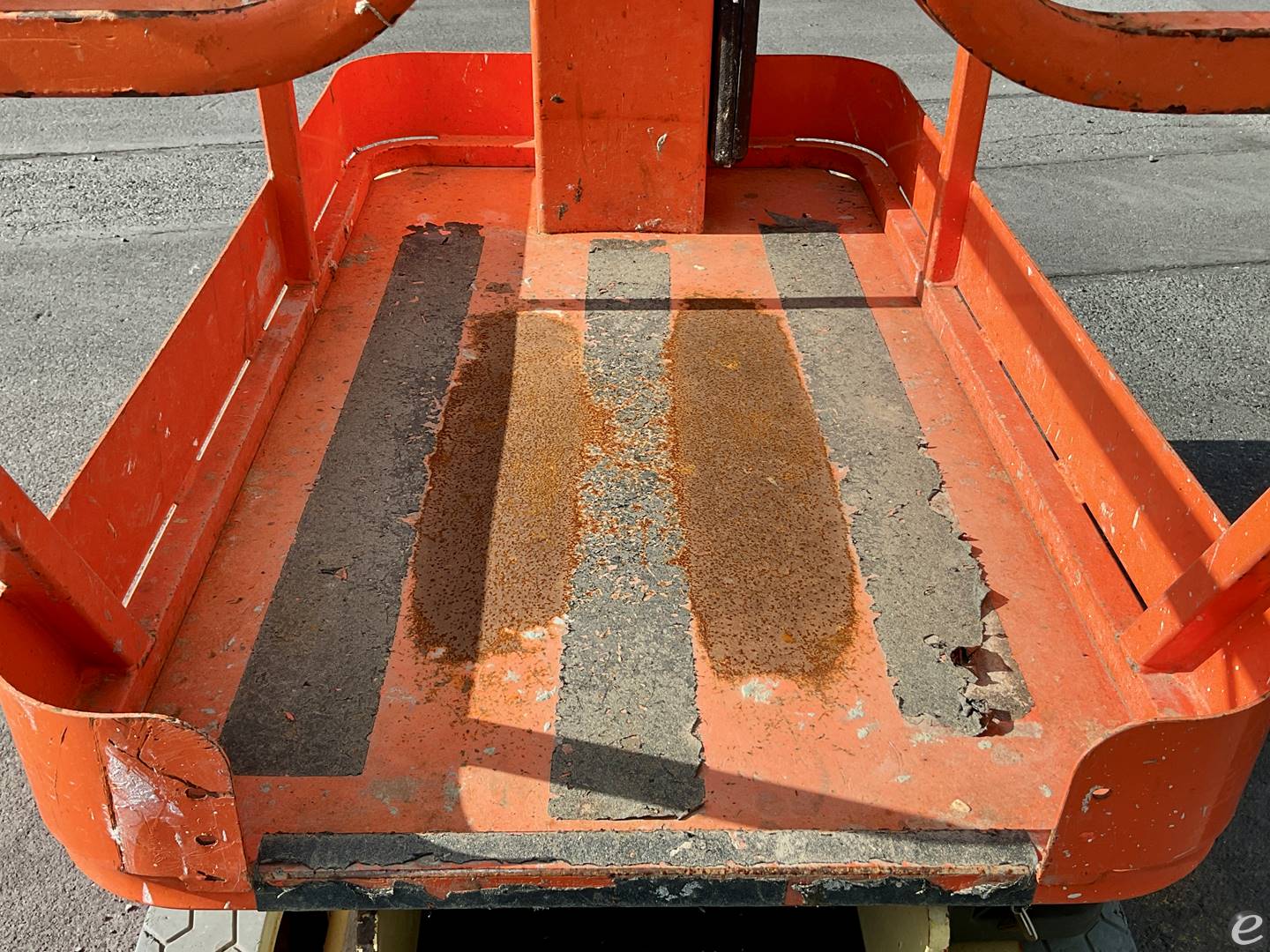 2013 JLG 1230ES