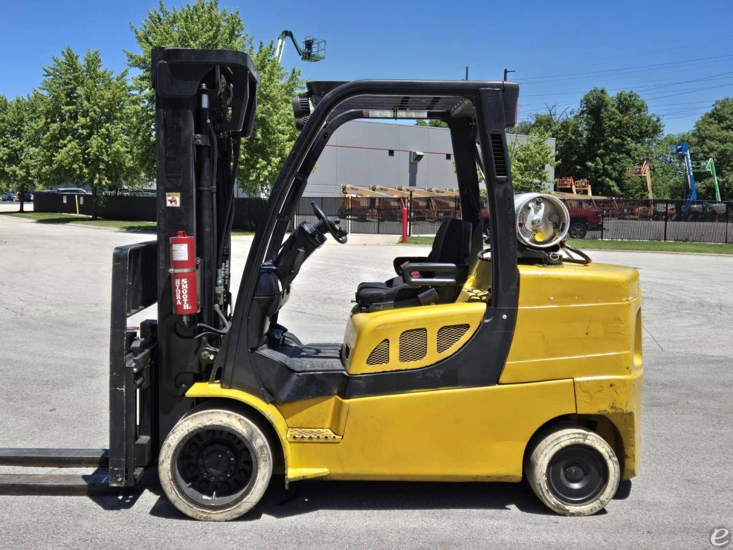 2010 Yale GLC100VX LP Gas Forklift