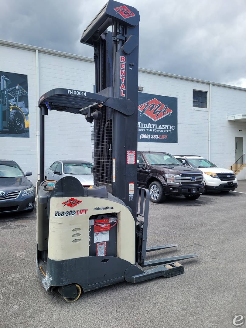 2009 Crown RR5725-45