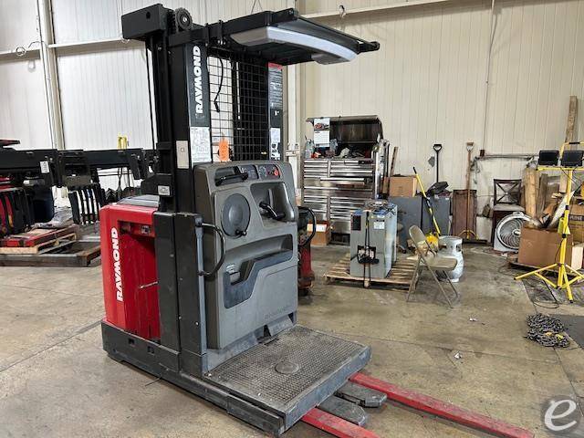 2017 Raymond 520OPC30TT Electric Order Picker - 123Forklift