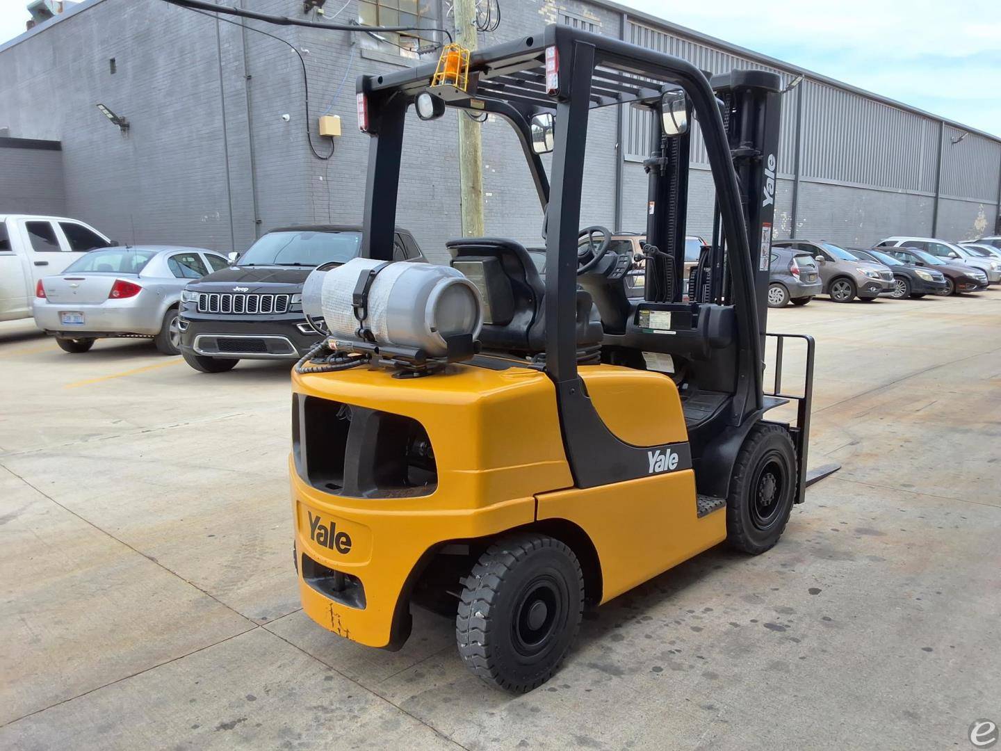2011 Yale GLP050VX