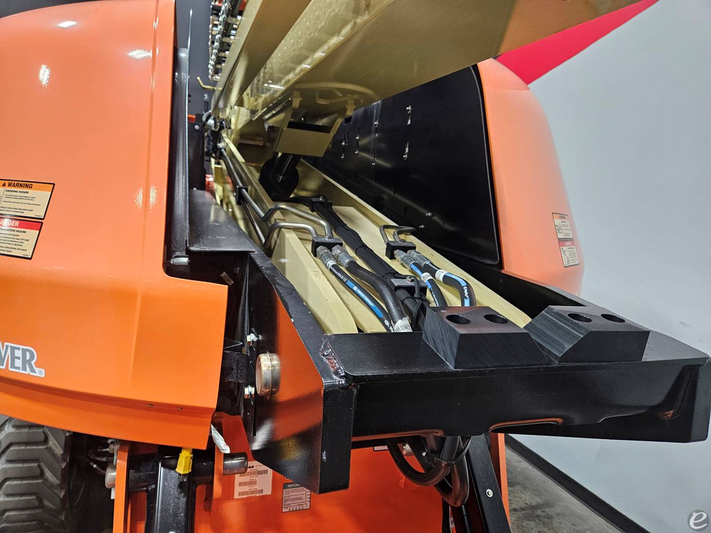 2023 JLG 670SJ