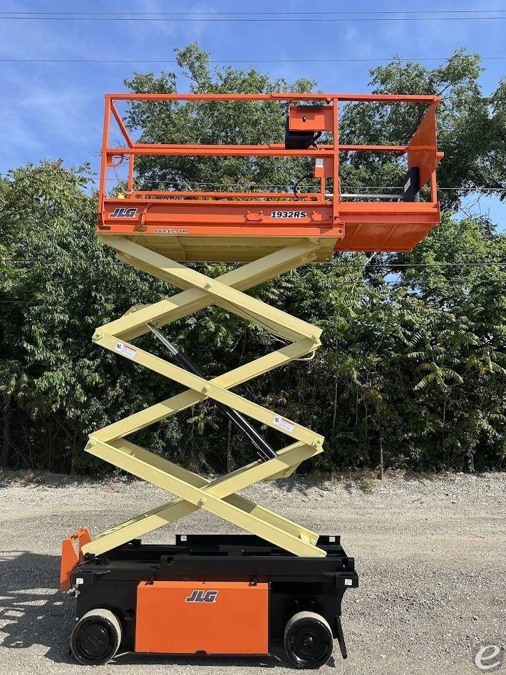 2015 JLG 1932RS