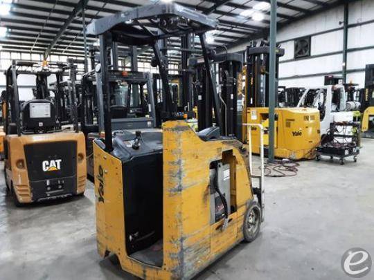 2018 Yale ESC030 Electric Forklift - 123Forklift