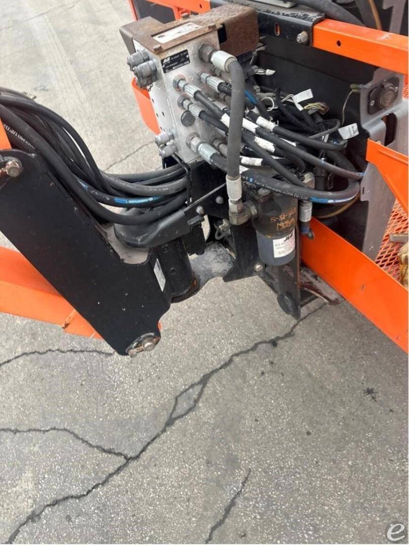 2017 JLG 1500AJP