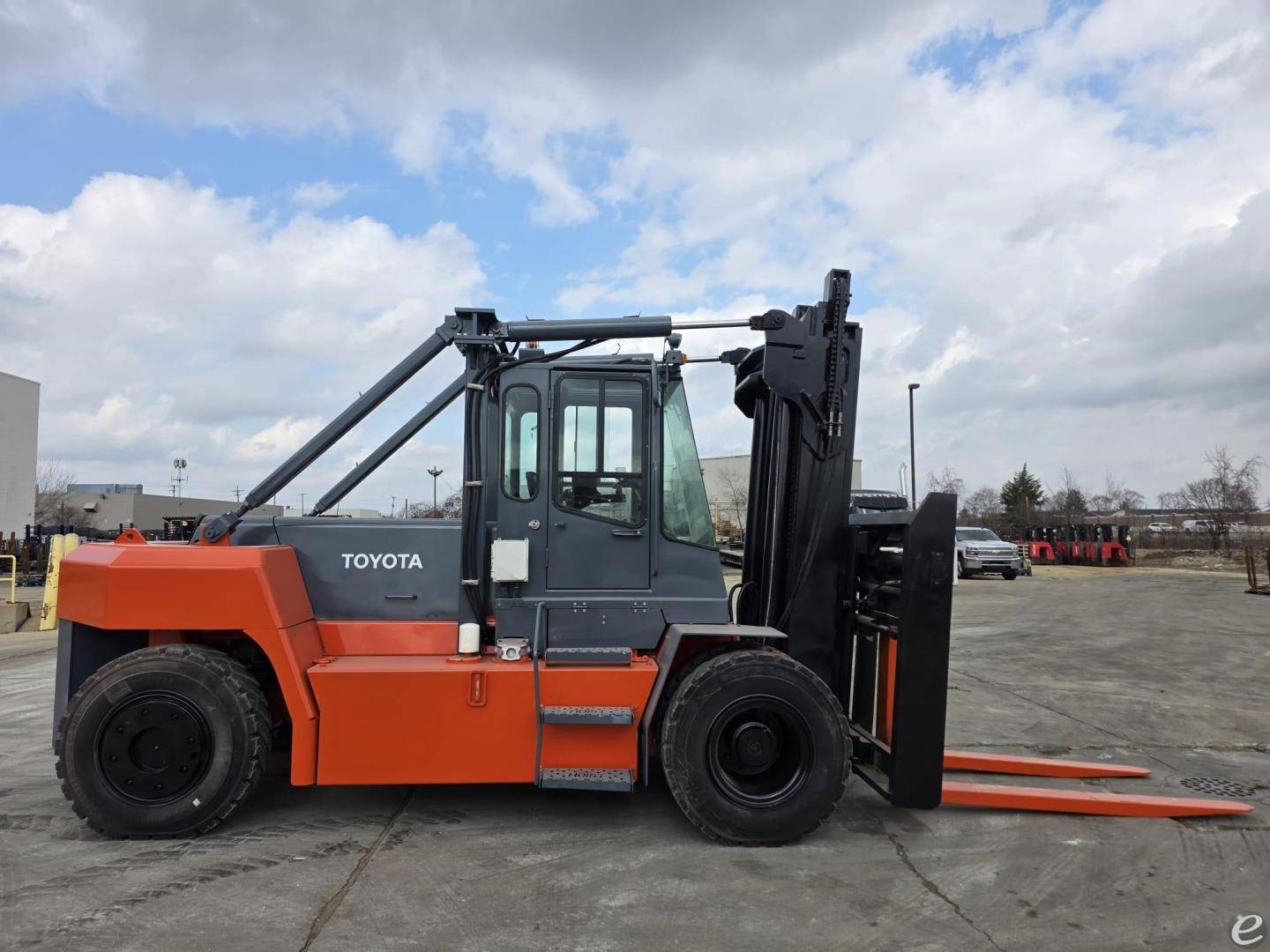 2012 Hoist Liftruck P360