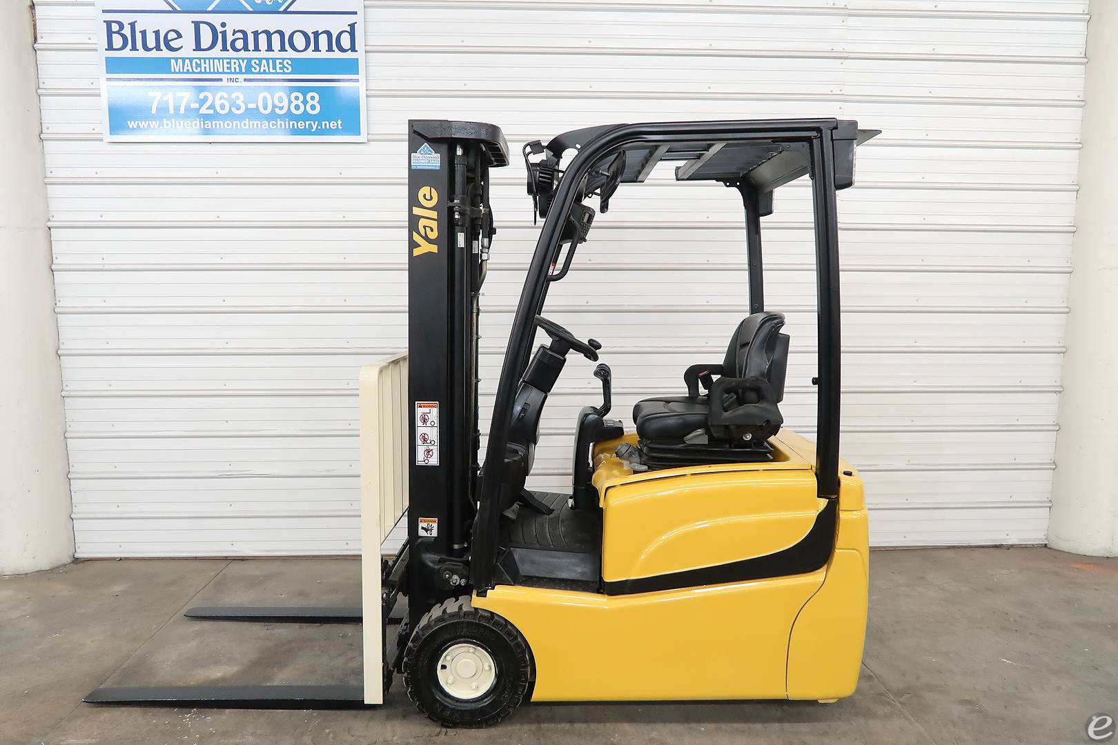 2013 Yale ERP030VT Electric Forklift - 123Forklift
