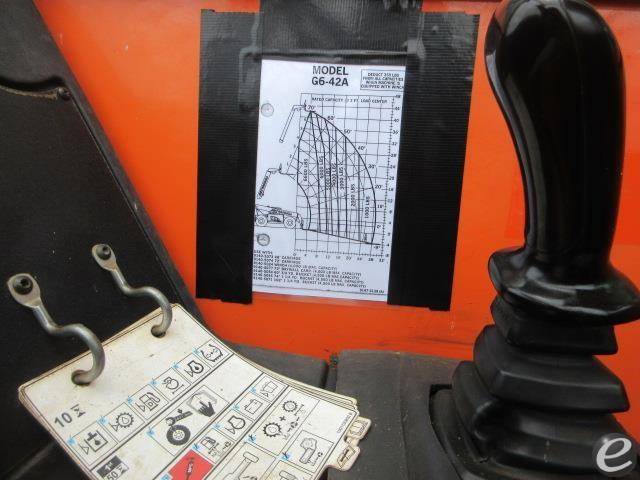 2014 JLG G6-42A